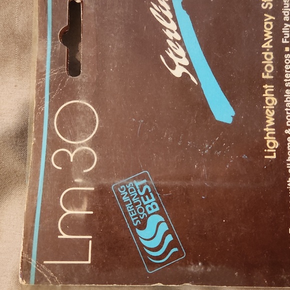 Foldaway stereophone - Picture 3 of 4